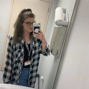 Meet your Posher, Ariana